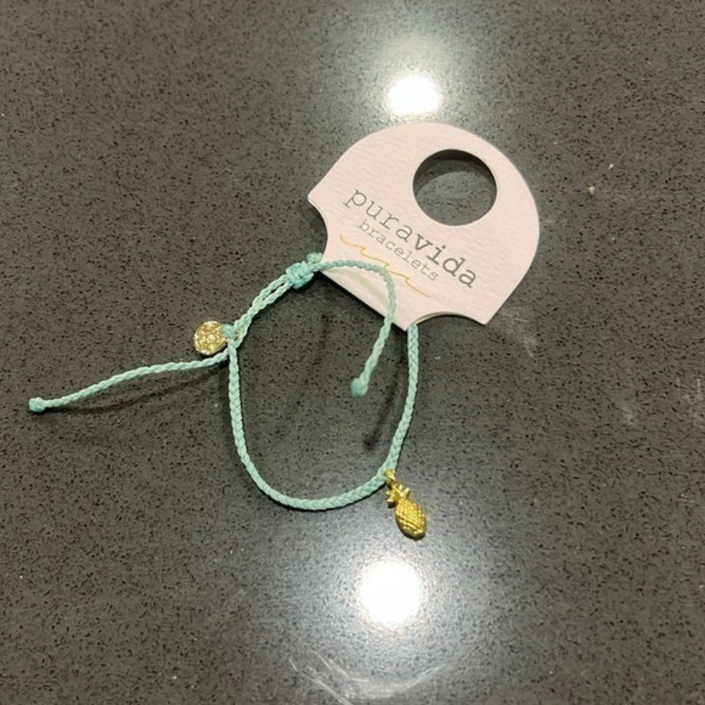 Pura vida Pineapple Braclet